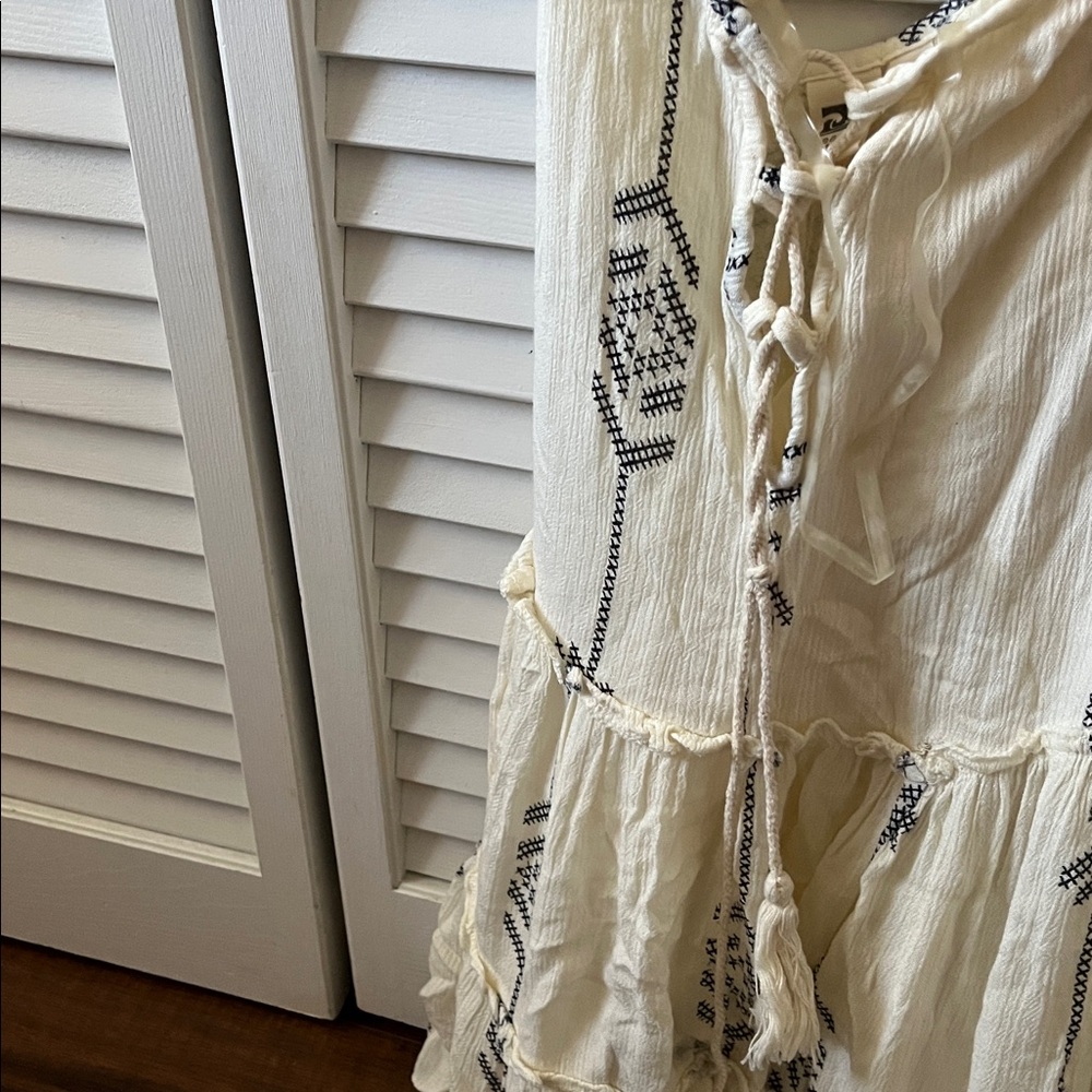 Tribal Pattern Dress - Picture 4 of 6